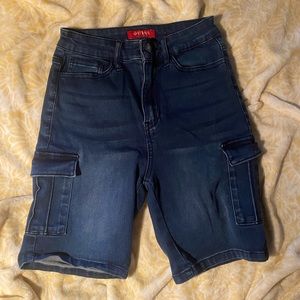 Above the knee blue Jean shorts size 25